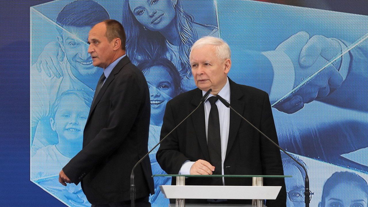 Prezes PiS Jarosław Kaczyński oraz lider Kukiz'15 Paweł Kukiz (fot. PAP/Paweł Supernak)