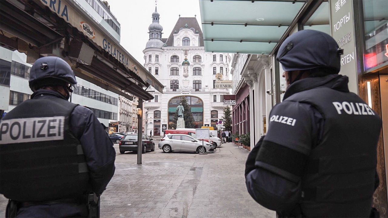 Austria Strzelanina W Wiedniu Policja Najpewniej Chodzilo O Mafijne Porachunki Tvp Info