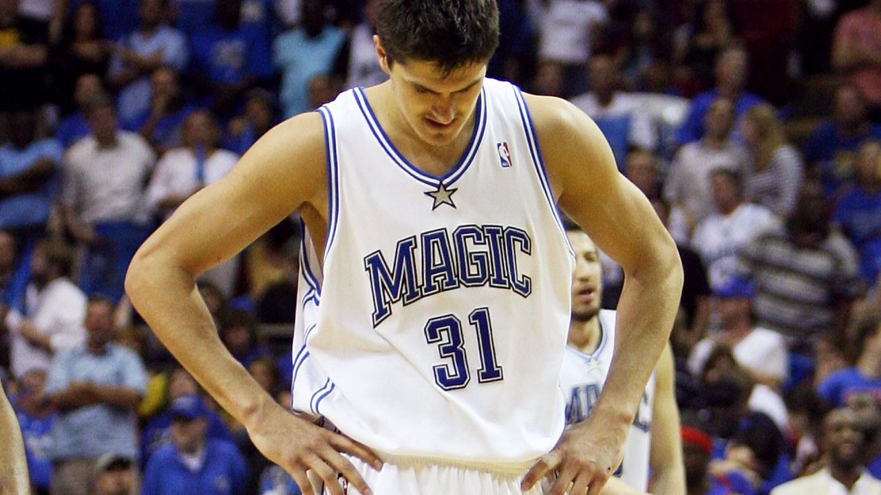 Darko Milicić to jedno z największych rozczarowań w dziejach NBA (fot. Getty Images)