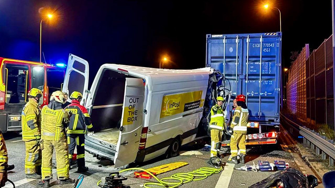 Wypadek busa na S2. Prokuratura mówi o możliwych zarzutach. Inpost ...