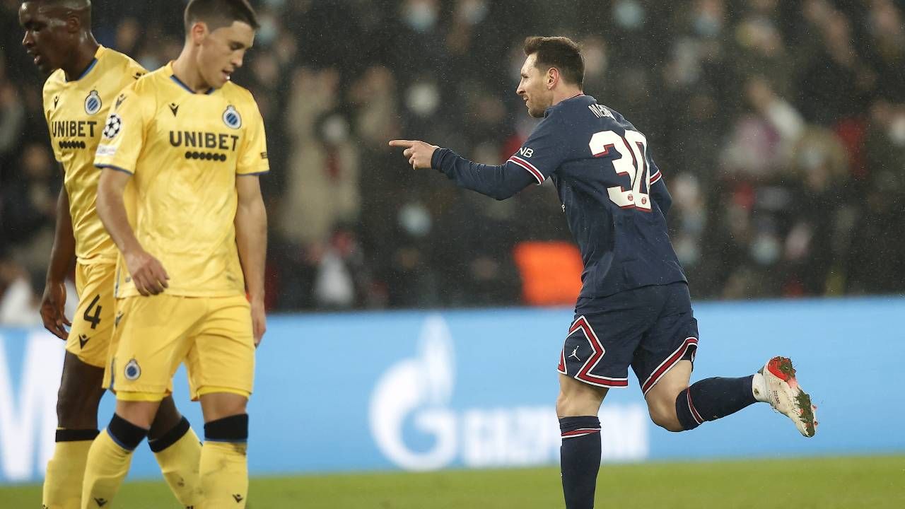 Lionel Messi strzelił dwa gole w meczu z Club Brugge (fot. PAP/EPA/Ian Langsdon)