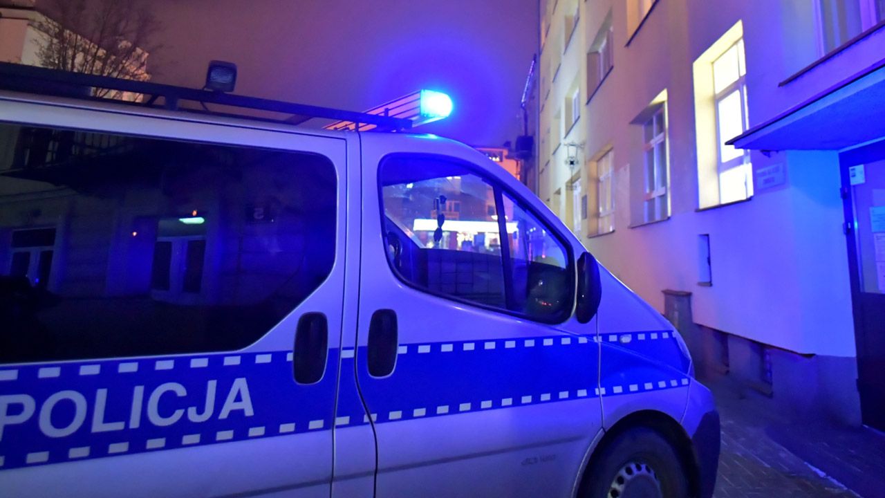 Policja zatrzymała sprawcę (fot. PAP/Przemysław Piątkowski, zdjęcie ilustracyjne)