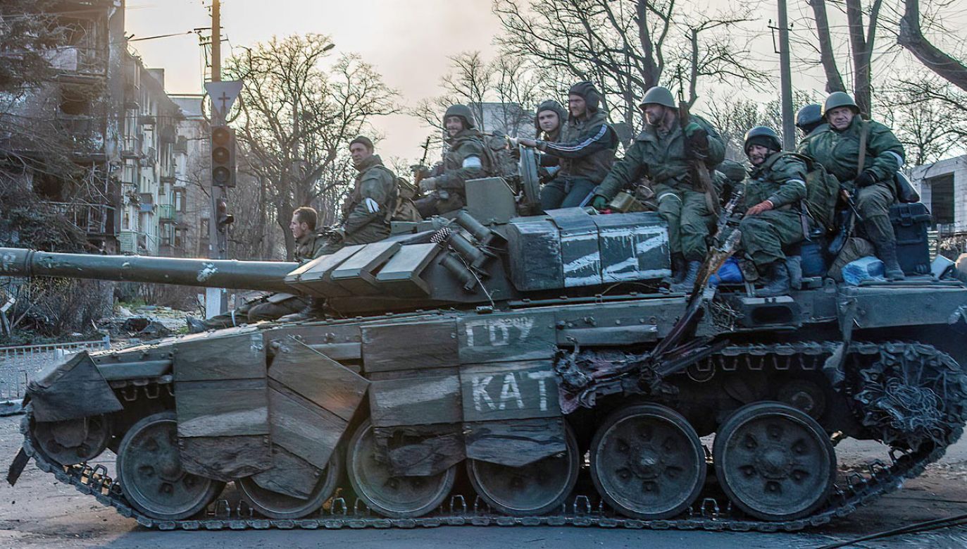 W ciągu pierwszych 10 miesięcy wojny do niewoli dobrowolnie oddało się co najmniej 4,3 tys. rosyjskich żołnierzy  (fot. Maximilian Clarke/SOPA Images/LightRocket via Getty Images)