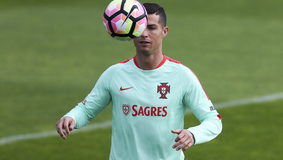 Ronaldo na dłużej z Nike. Media: rocznie (sport.tvp.pl)