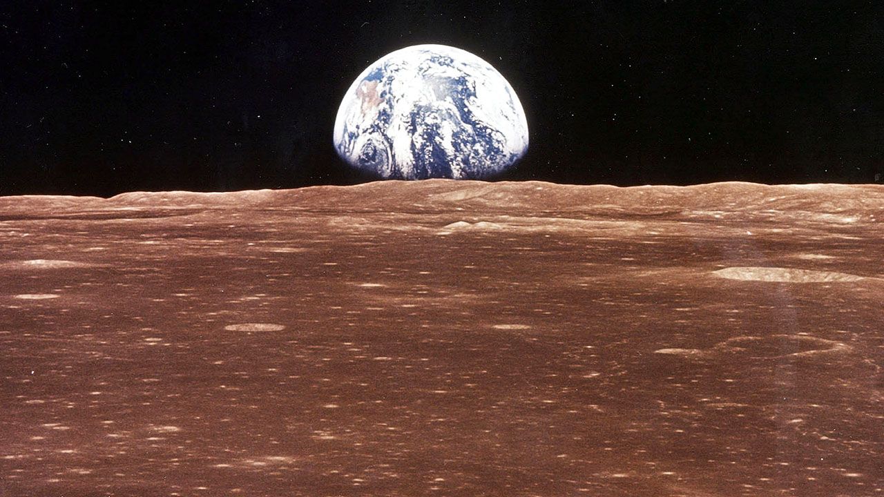 Co jest podstawową cechą życia na Ziemi? (fot. NASA/Newsmakers)