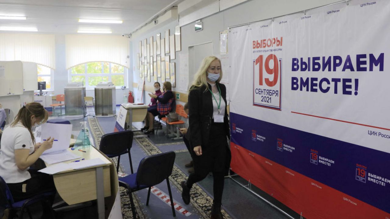 Sfałszowane wyniki wyborów parlamentarnych w Rosji (fot. Wang Xiujun/China News Service via Getty Images)