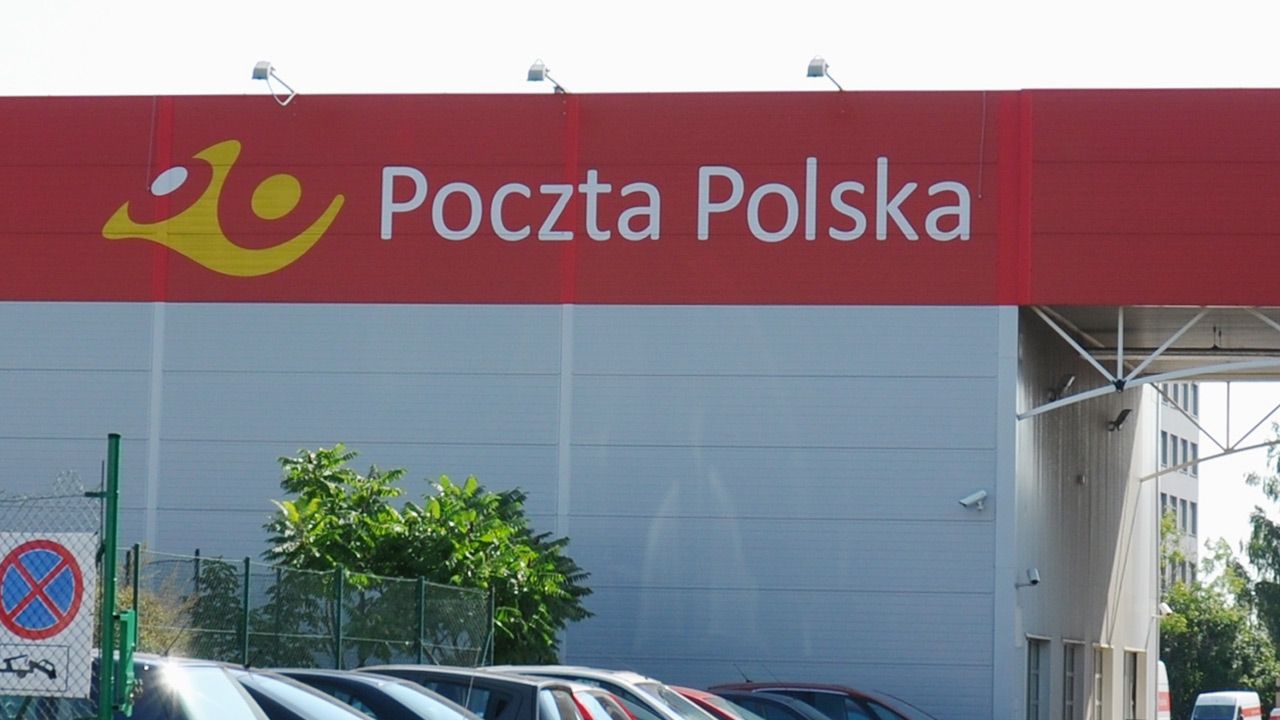 Nadawanie urn z prochami na terenie Polski jest niedozwolone (fot. Shutterstock)