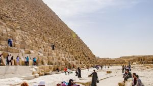 Piramida Cheopsa powstała ok. 4 i pół tysiąca lat temu (fot. Shutterstock)
