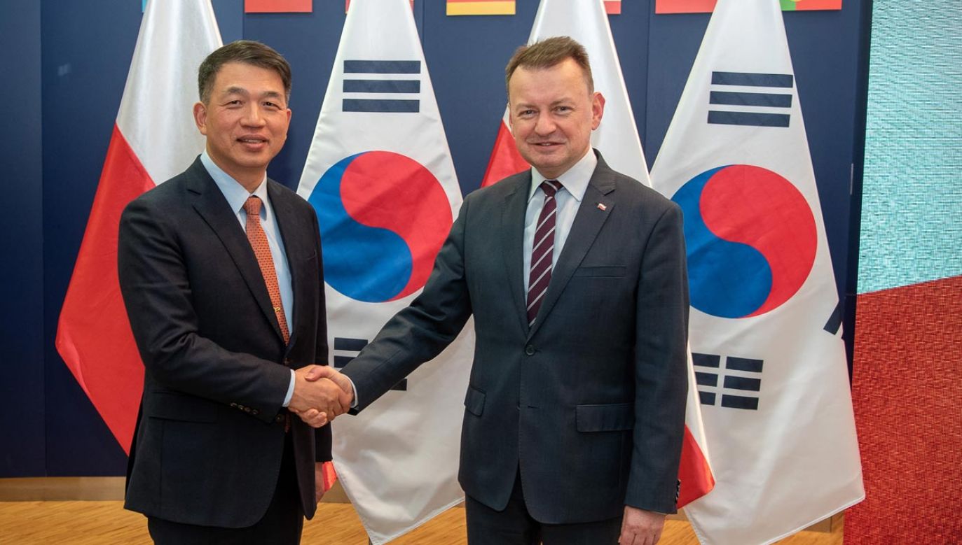 Szef MON otworzył polsko–koreańskie seminarium współpracy przemysłu obronnego (fot. Twitter/MON_GOV_PL)