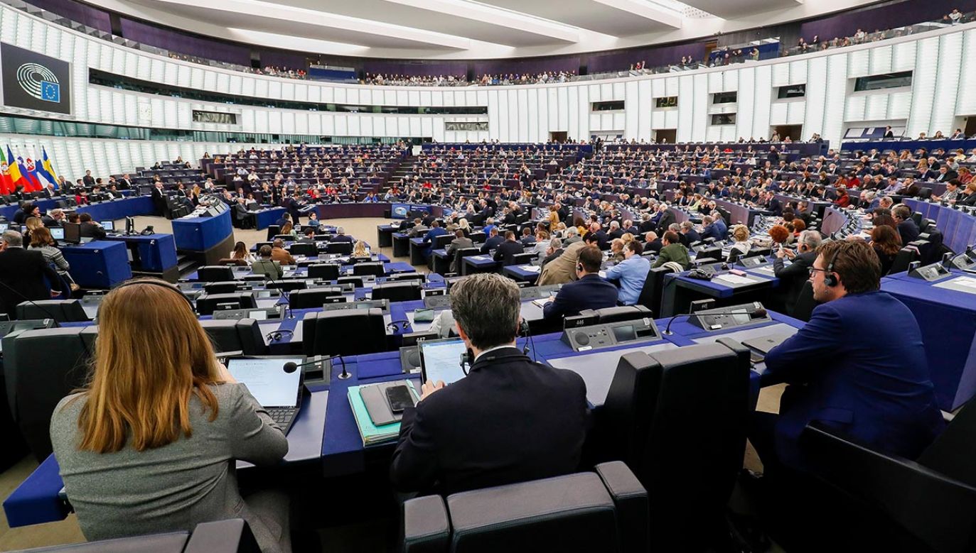 Planowo najbliższe wybory do PE powinny odbyć się w okolicy czerwca 2024 r. (fot. PAP/EPA/JULIEN WARNAND)