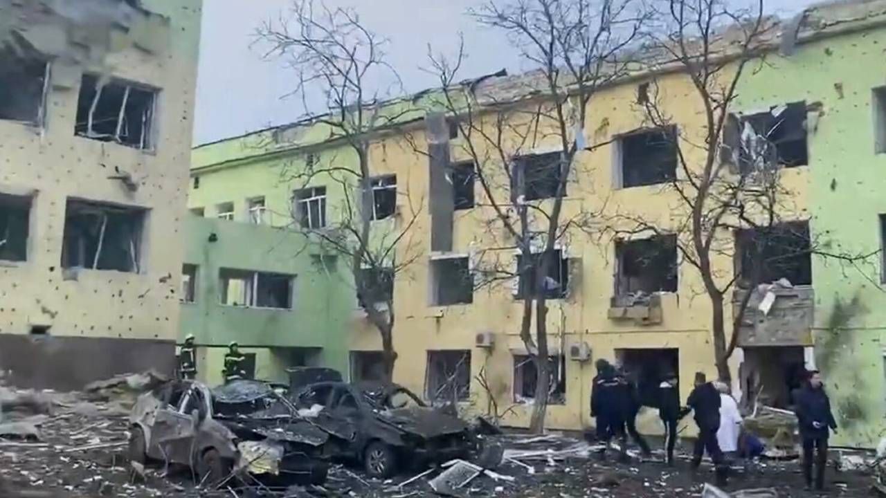 Rosjanie atakują między innymi szpitale i sierocińce (fot. PAP/Siły Zbrojne Ukrainy)