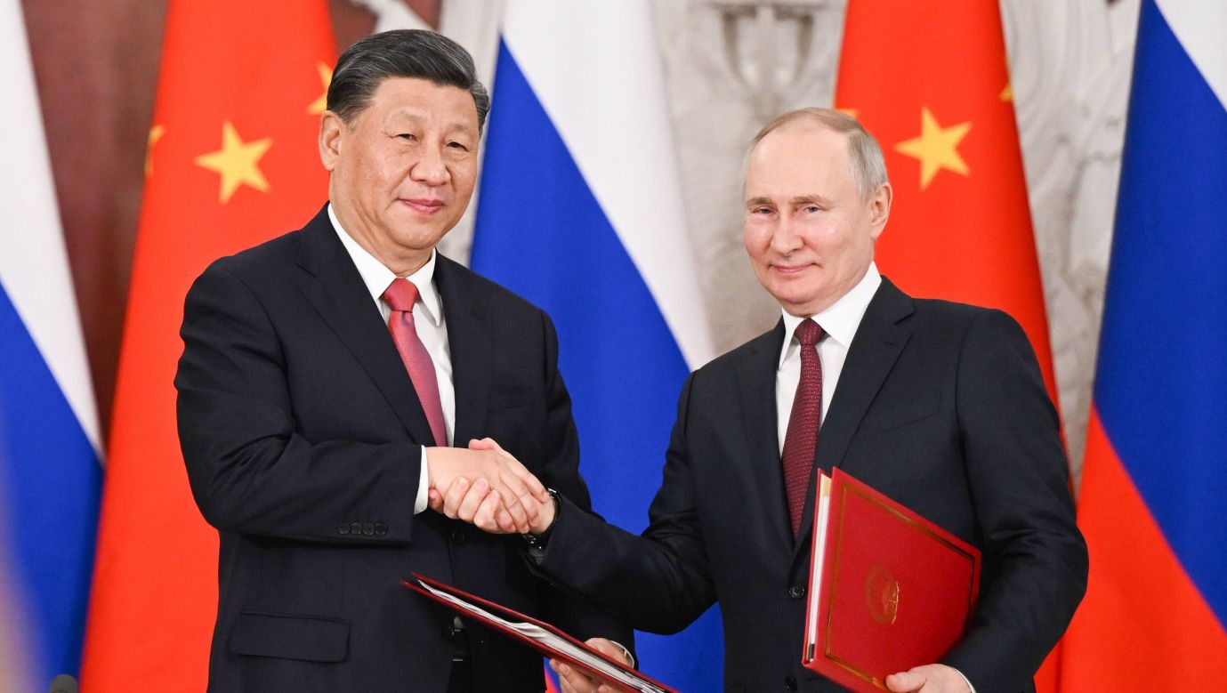 Prezydenci Xi Jinping i Władimir Putin podczas spotkania w Moskwie 21 marca 2023. Fot. EPA/XINHUA / Xie Huanchi CHINA OUT / PAP/EPA