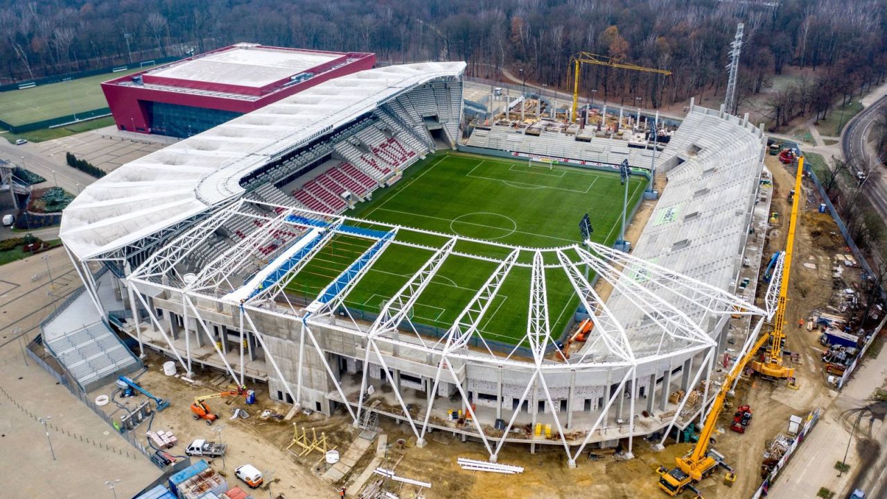 1 Liga Rozbudowa Stadionu Lks Zakonczy Sie Do Konca Roku Sport Tvp Pl