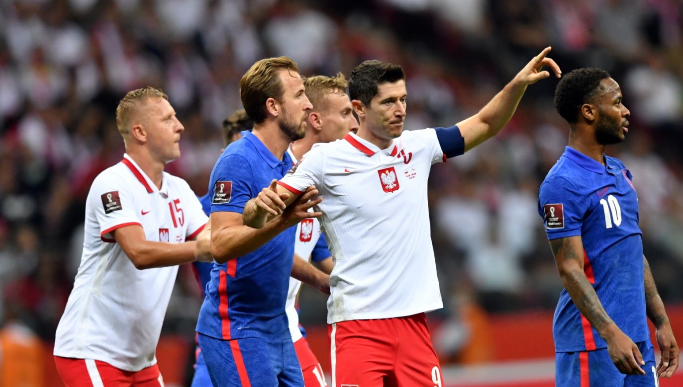 Piłkarze reprezentacji Polski i Anglii (fot. PAP/Piotr Nowak)