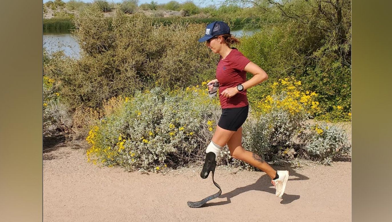 Jacky Hunt-Broersma biega na protezie z włókna węglowego (fot. Instagram/ ncrunnerjacky)