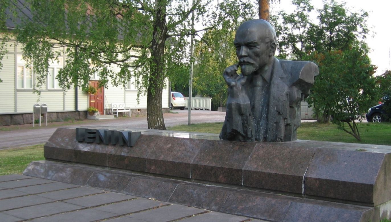 Pomnik autorstwa rzeźbiarza Mattiego Varika został przekazany Kotce pod koniec lat 80. (fot. fi.wikipedia.org/IA)