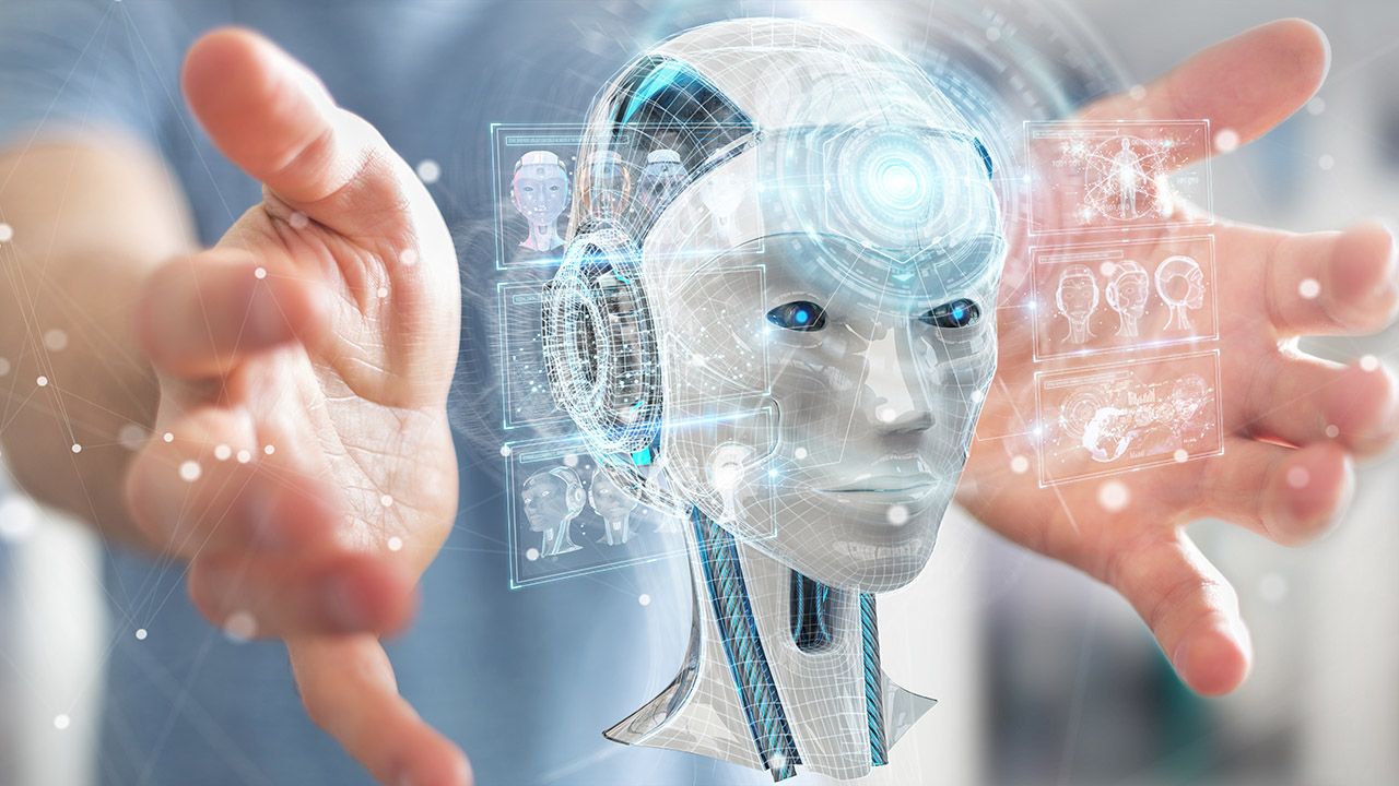Sztuczna inteligencja (AI), która mówi nam, jak będziemy wyglądać za 10 czy 50 lat jest już pasée (fot. Shutterstock/sdecoret)