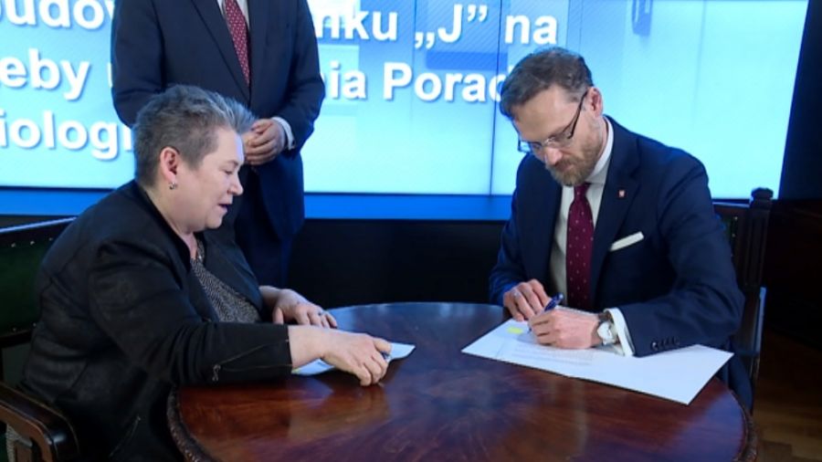 Innowacyjna Operacja Skoliozy Pierwsze Sznurowanie Kręgosłupa W Szczecinie Wideo 5135