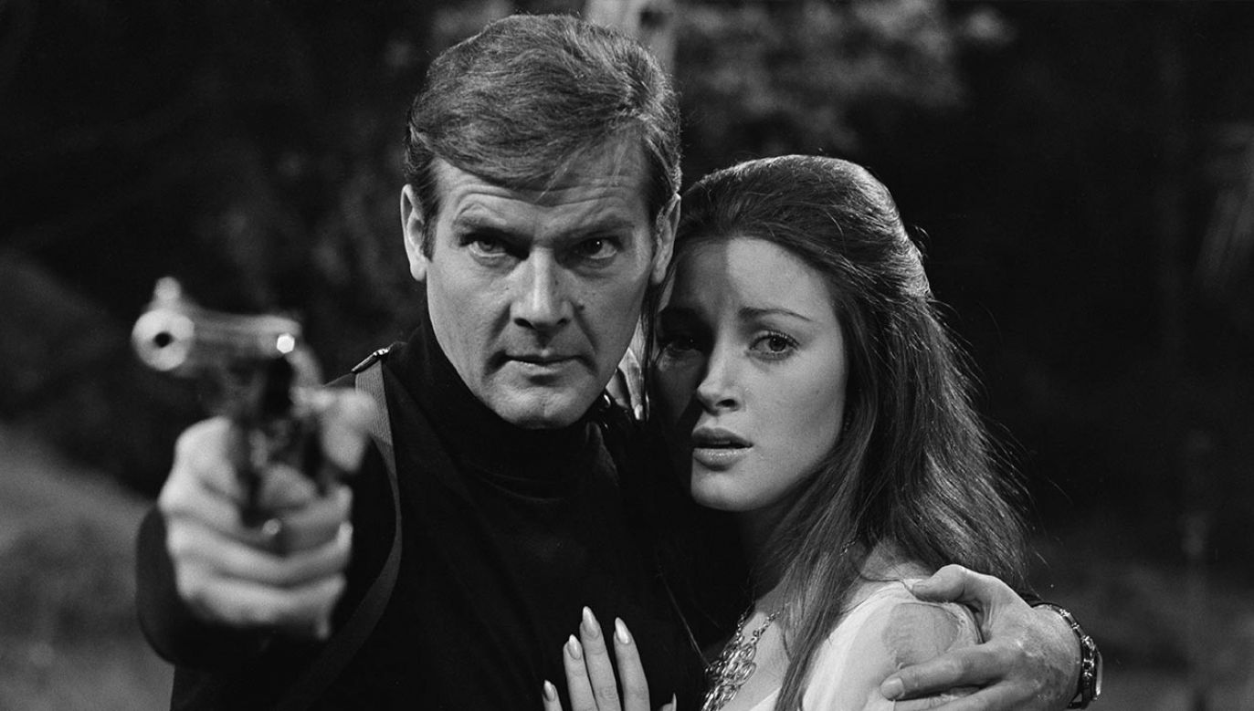Roger Moore wcielił się w postać Bonda siedem razy (fot. Milne/Express/Hulton Archive/Getty Images)