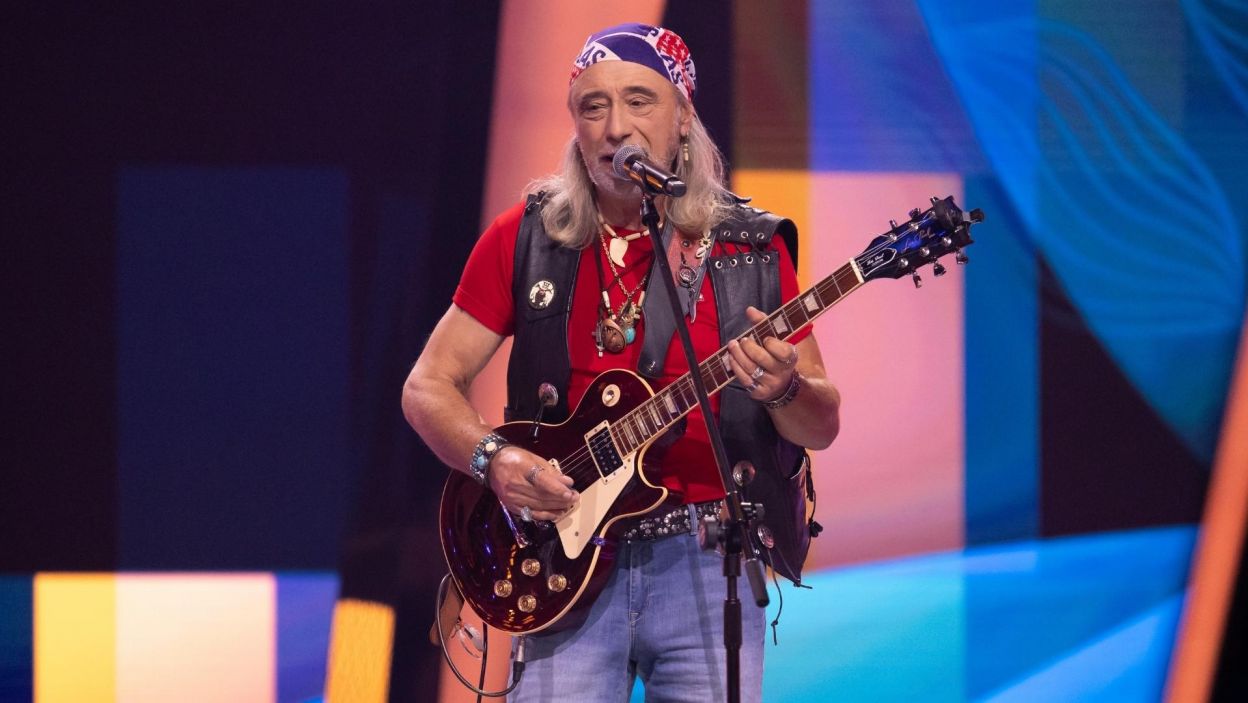 Marian Rian, podopieczny Tatiany Okupnik, zaprezentował utwór „Black Magic Woman” Santany (oryg. Fleetwood Mac) i awansował do półfinału programu. Fot. Arsen Petrovych/ TVP 