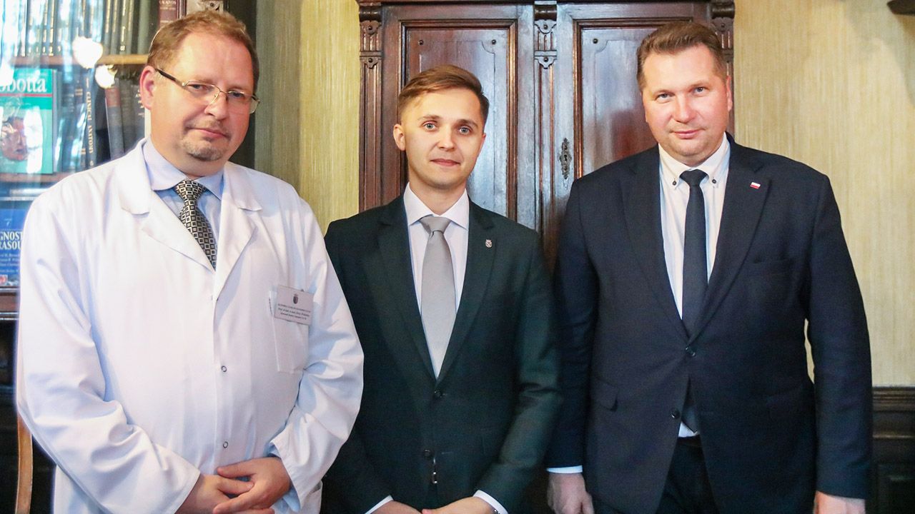 Spotkanie ministra Czarnka z prof. Hołdą i prof. Walochem (fot. tt/@MEIN_GOV_PL)