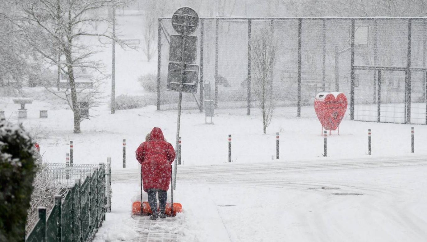 Miejscami możliwe opady śniegu (fot. PAP/Jakub Kaczmarczyk)