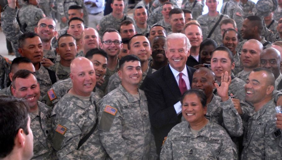 Prezydent USA Joe Biden reaguje na zagrożenie ze strony Pjongjangu (fot. US Army)
