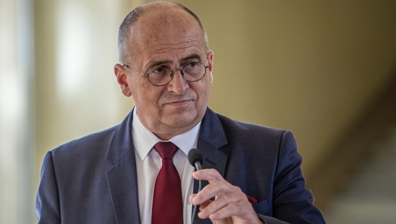 Rzecznik białoruskiego MSZ zapowiedział, że ambasadorowie Białorusi w Warszawie i Wilnie zostaną wezwani do Mińska na 5 października na konsultacje (fot. PAP/EPA/MARTIN DIVISEK)