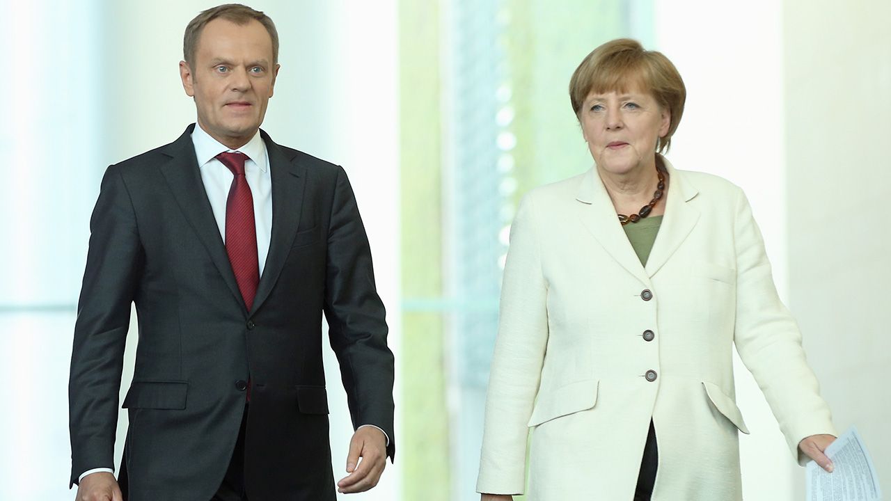 Donald Tusk i Angela Merkel (fot. Sean Gallup/Getty Images)