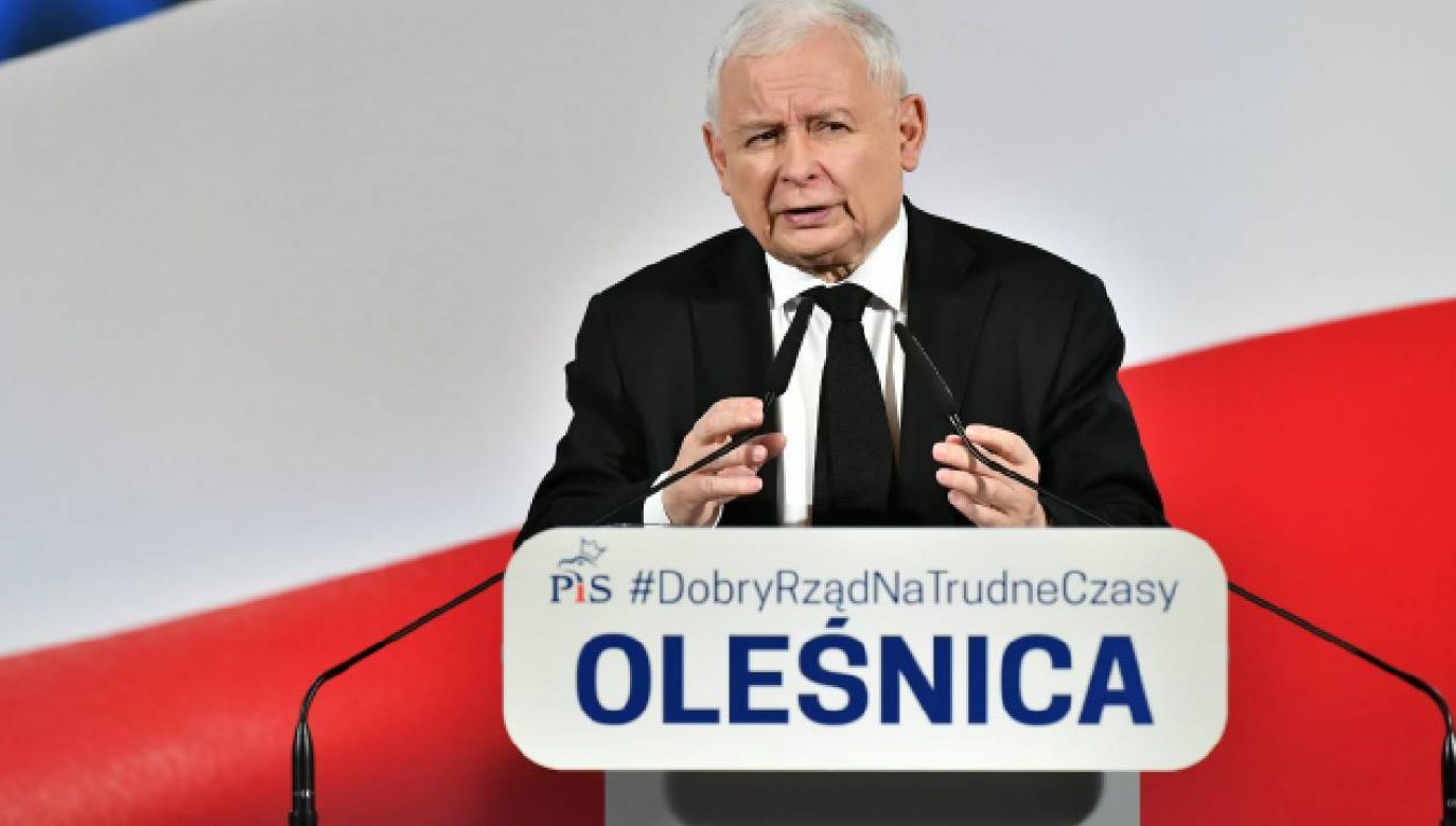 Lider PiS Jarosław Kaczyński spotkał się z mieszkańcami Oleśnicy (fot. PAP/Maciej Kulczyński)