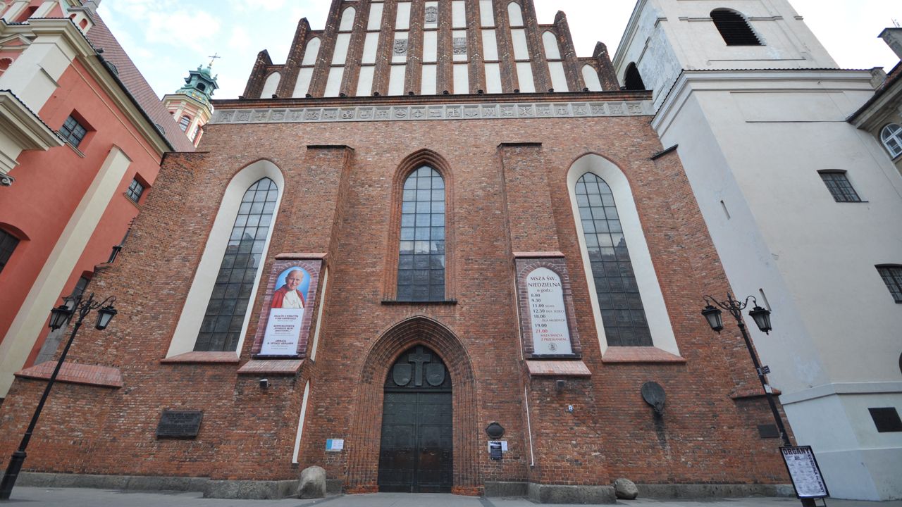Msza odbędzie się w Archikatedrze Warszawskiej o godz. 20:30. (fot. Wikimedia Commons/JorgeLascar)