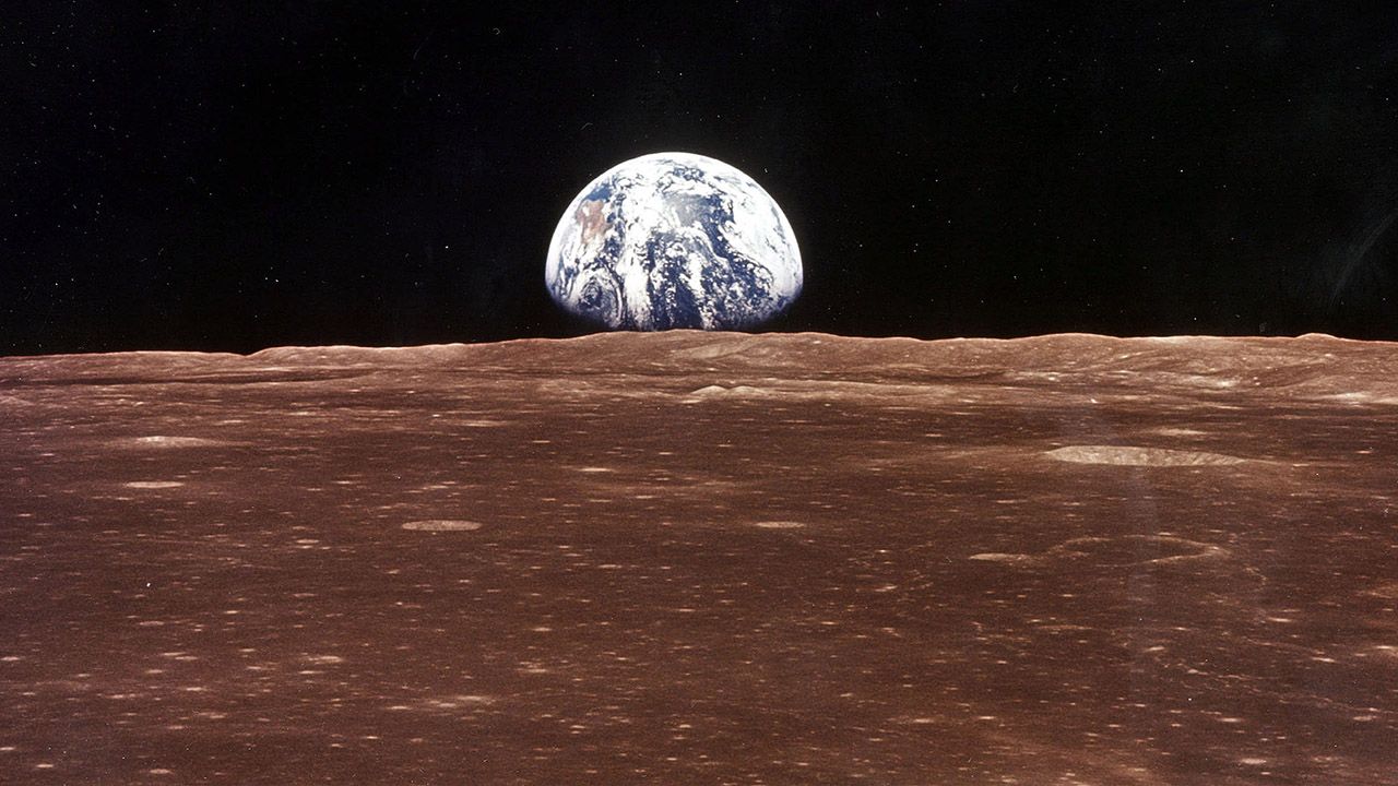 „Rada Miasta Lublin popiera również dalszą obecność Ziemi w Układzie Słonecznym” (fot. NASA/Newsmakers)