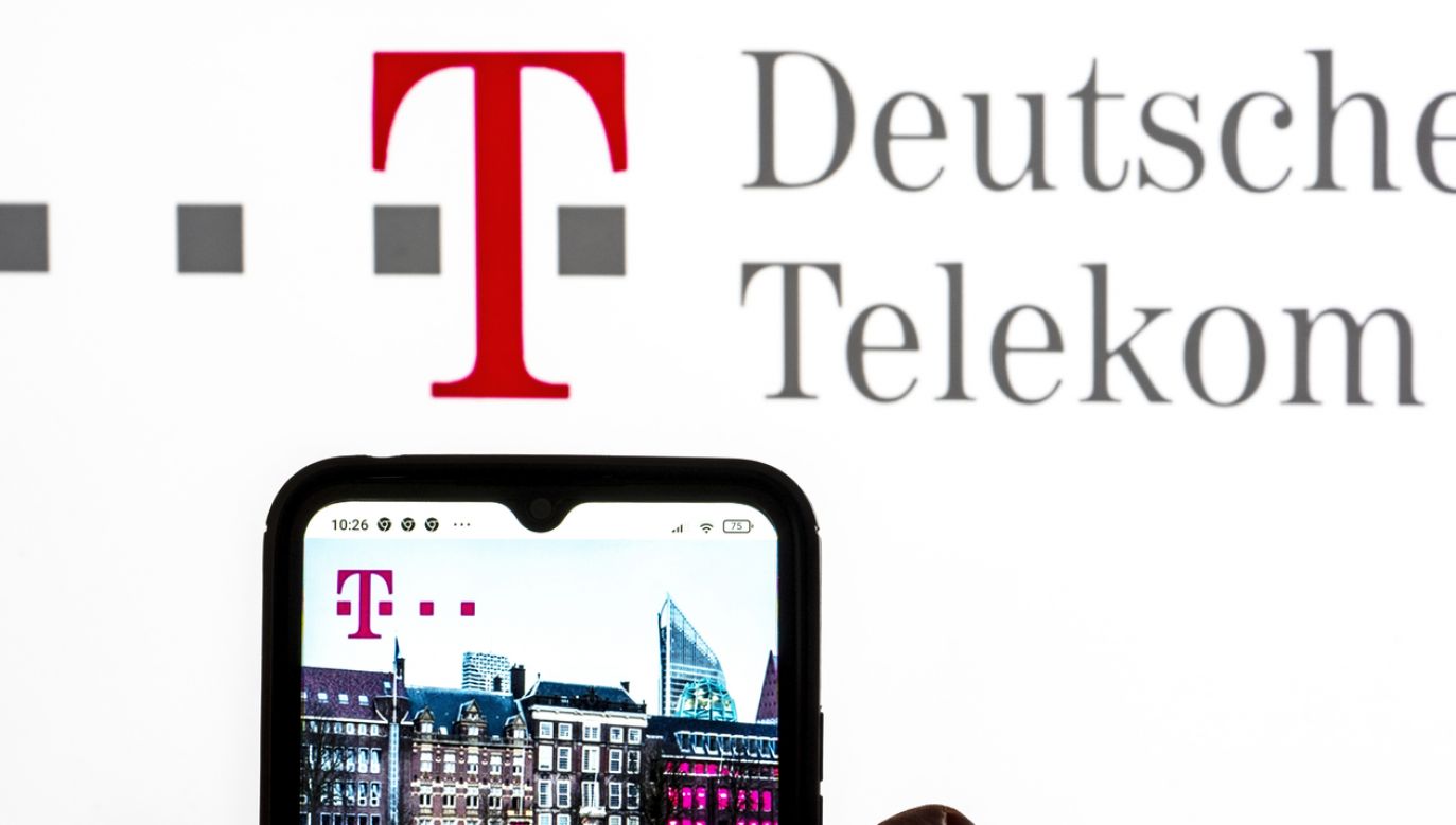 T-Mobile chce od ZPP miliona złotych (fot. Igor Golovniov/SOPA Images/ LightRocket via Getty Images)