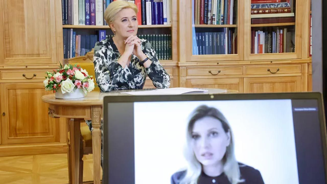 Pierwsze damy rozmawiały o sytuacji Ukraińców, którzy znaleźli schornienie w Polsce (fot. Grzegorz Jakubowski/KPRM)