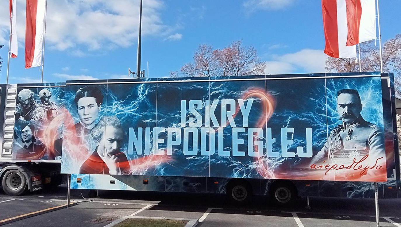 Ciężarówka „Iskry Niepodległej” (fot. portal tvp.info/Beata Sylwestrzak)