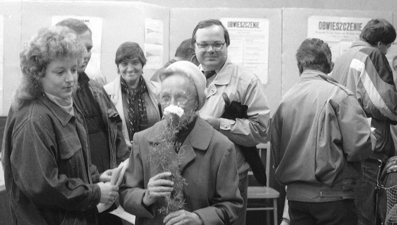 Częściowo wolne wybory w 1989 roku (fot. arch.PAP/Adam Hawałei)