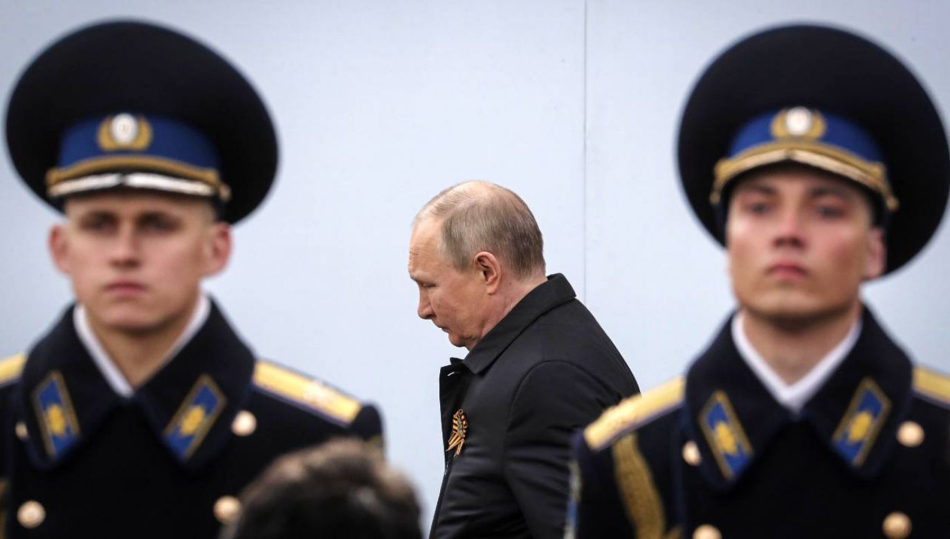 Władimir Putin wiedział, jak zagrać na sentymentach Rosjan (fot. PAP/EPA/MAXIM SHIPENKOV)