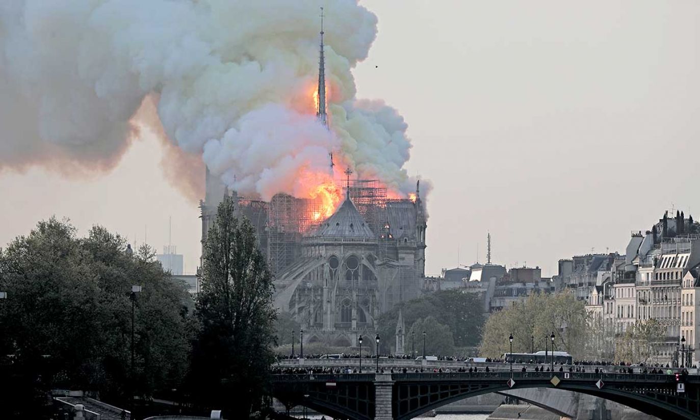 Pożar katedry Notre Dame w Paryżu