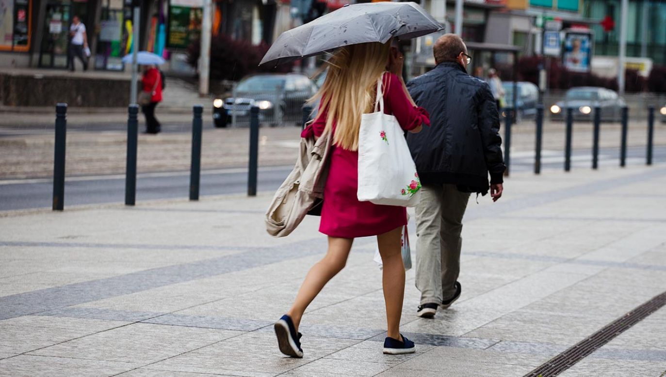 Na południu i w centrum okresami wystąpią przelotne opady deszczu (fot. Shutterstock)