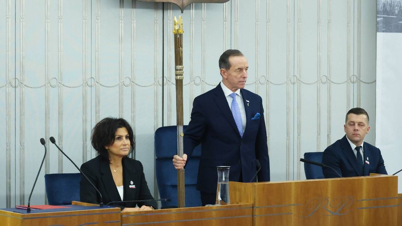 Uchwała Senatu może zostać odrzucona przez Sejm (fot. PAP/Leszek Szymański)